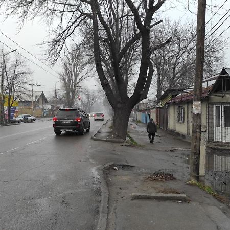 Garden Hotel And Hostel Bishkek Bagian luar foto