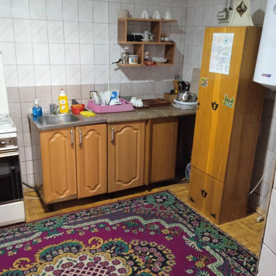 Garden Hotel And Hostel Bishkek Bagian luar foto